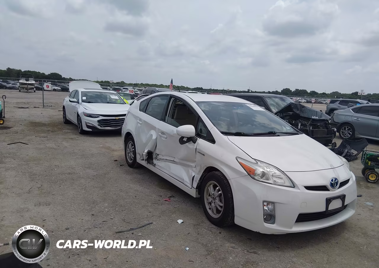 2011 Toyota Prius Two – zdjęcie 1 z 16