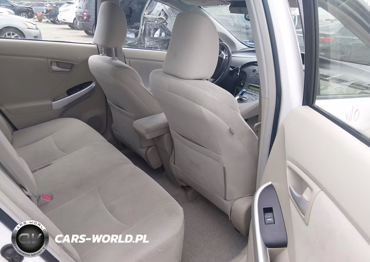 2011 Toyota Prius Two VIN:JTDKN3DU1B0288462 - 8