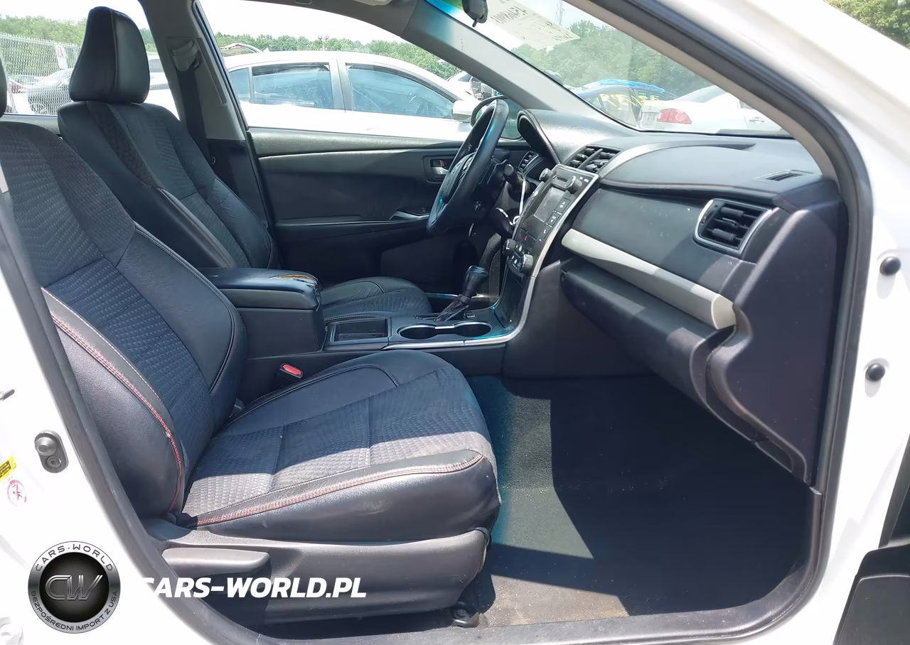 2015 Toyota Camry Se VIN:4T1BF1FKXFU031789 - 5