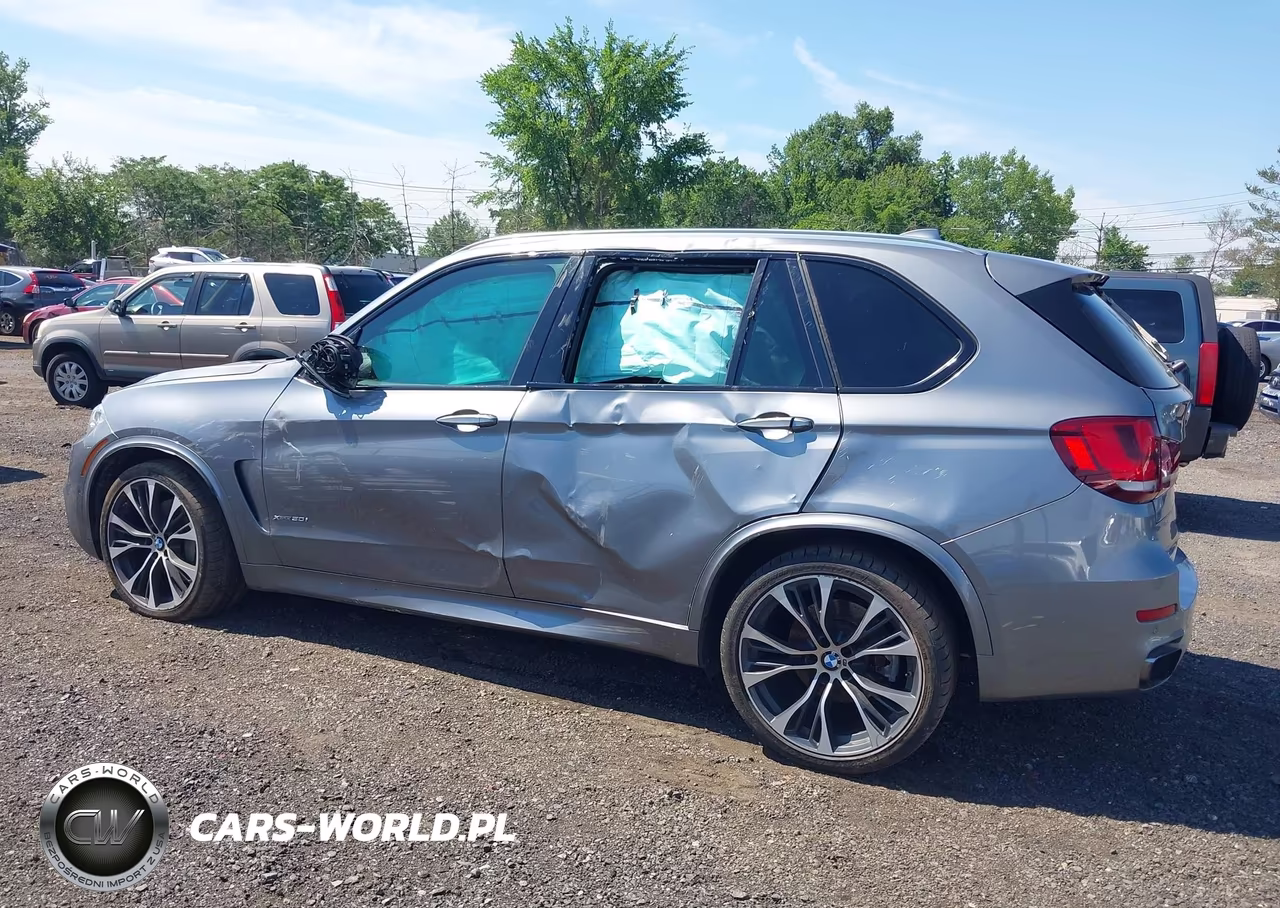 2018 BMW X5 xDrive50I VIN:5UXKR6C58J0U15107 - 13