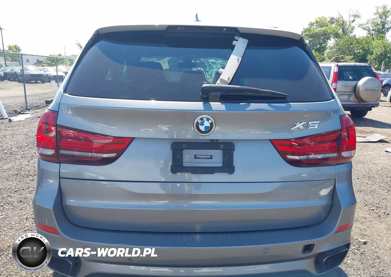 2018 BMW X5 xDrive50I VIN:5UXKR6C58J0U15107 - 15