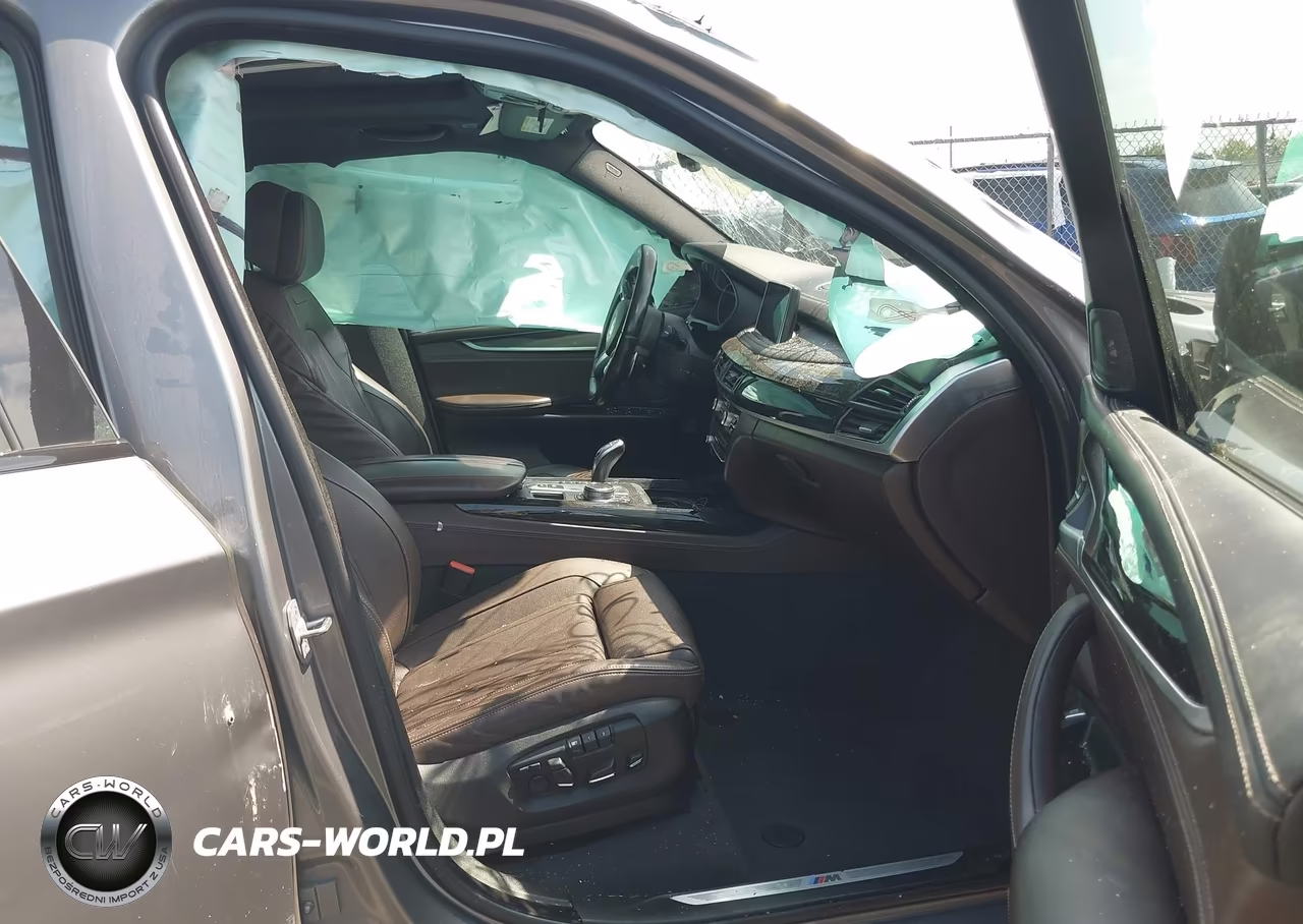 2018 BMW X5 xDrive50I VIN:5UXKR6C58J0U15107 - 5