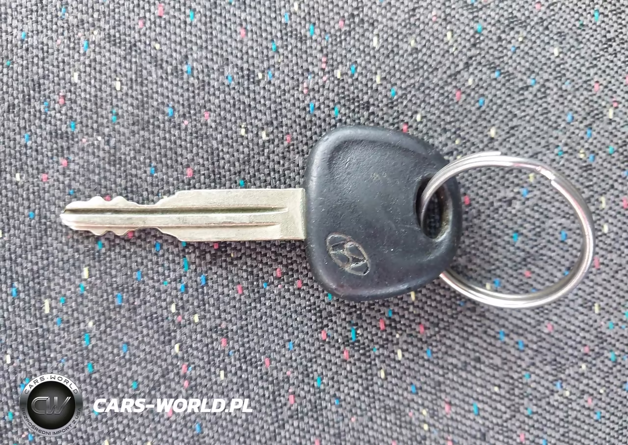 2002 Hyundai Accent Gl VIN:KMHCG45C62U310292 - 11