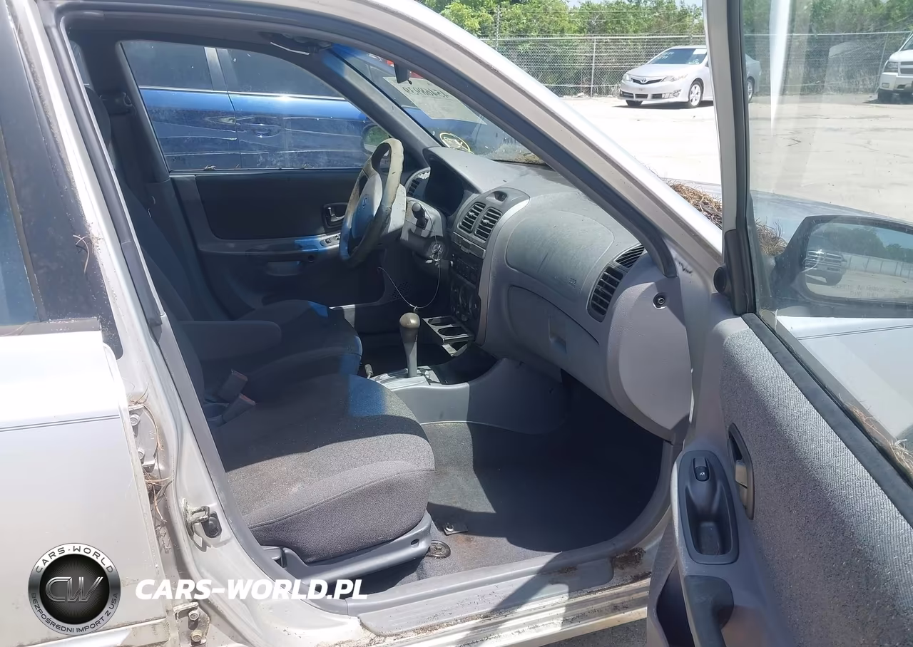 2002 Hyundai Accent Gl VIN:KMHCG45C62U310292 - 5