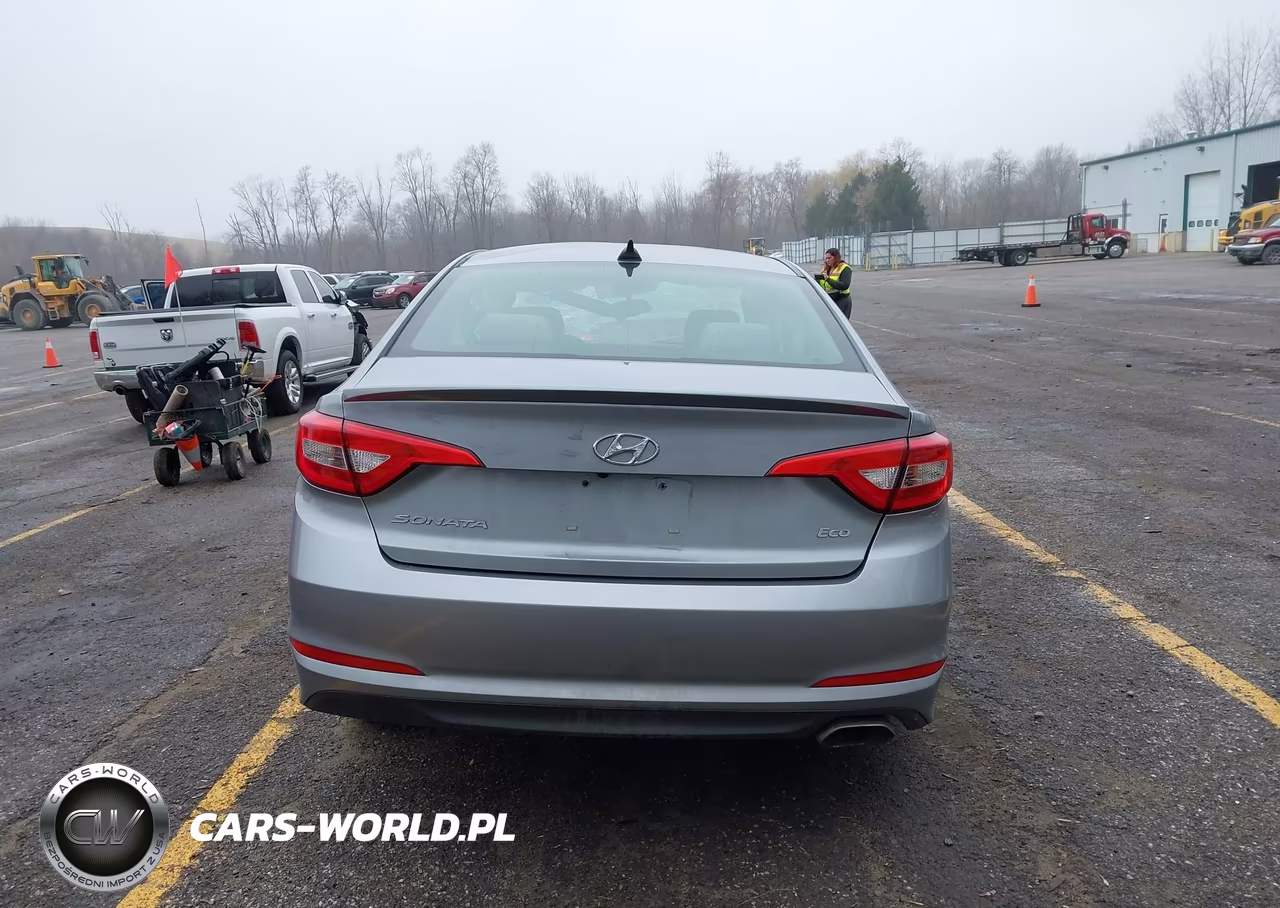 2016 Hyundai Sonata Eco VIN:5NPE24AA9GH335124 - 17