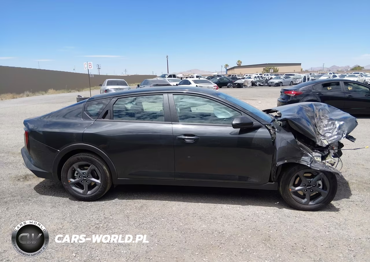2026 Kia K4 Lxs VIN:3KPFT4DE7TE354835 - 13