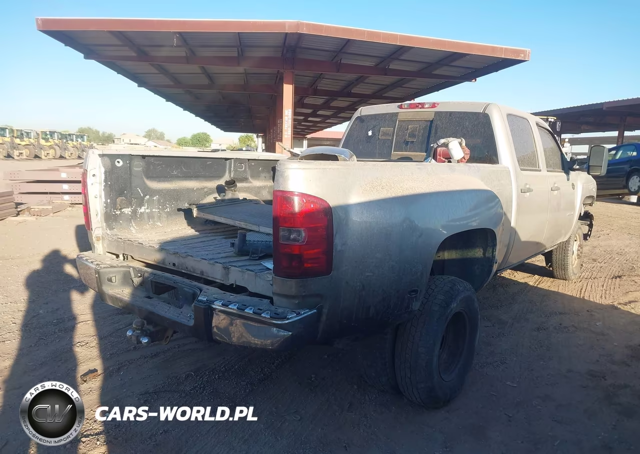 2008 Chevrolet Silverado 3500Hd Lt1 VIN:1GCJK33628F139488 - 4