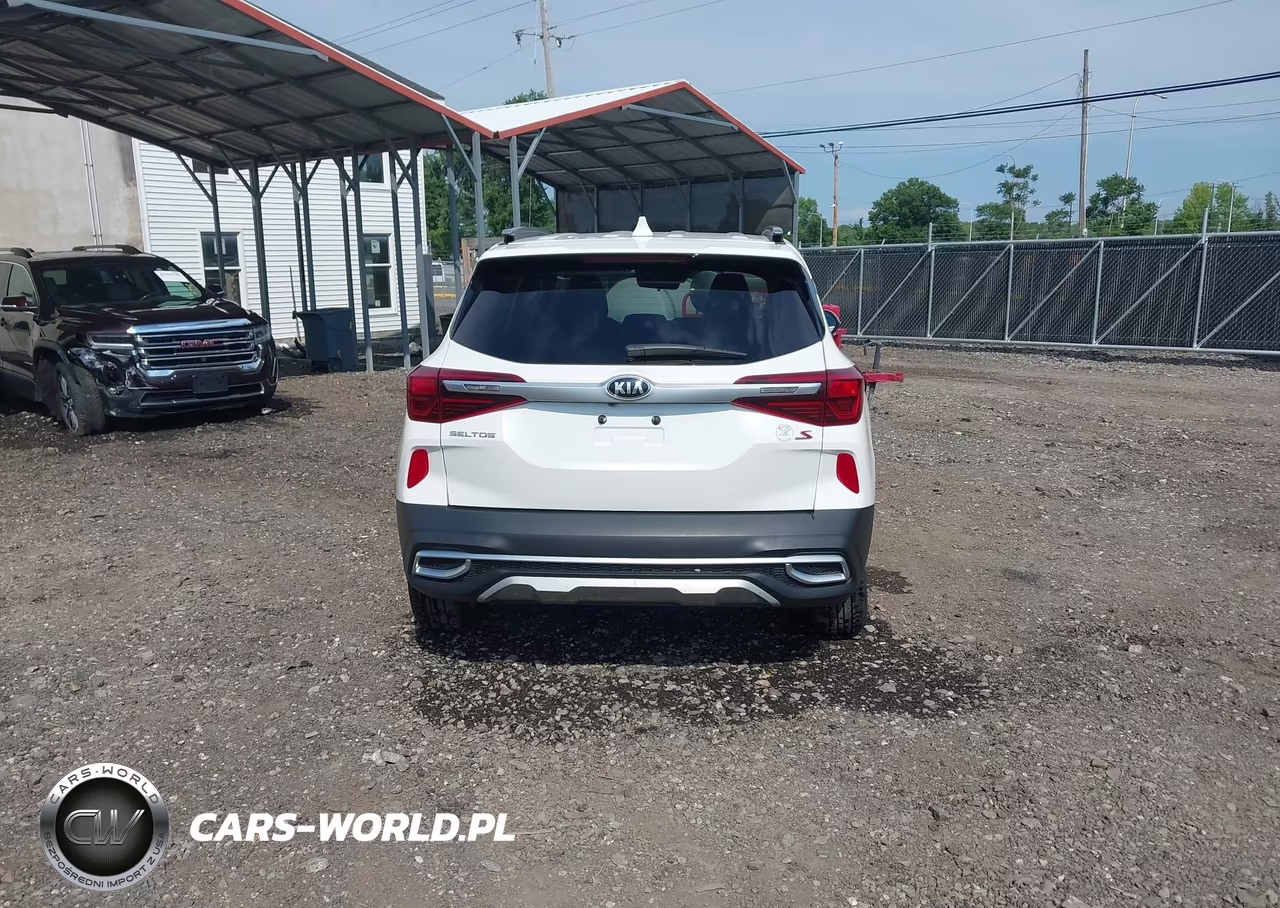 2021 Kia Seltos S VIN:KNDEU2AA9M7060109 - 16