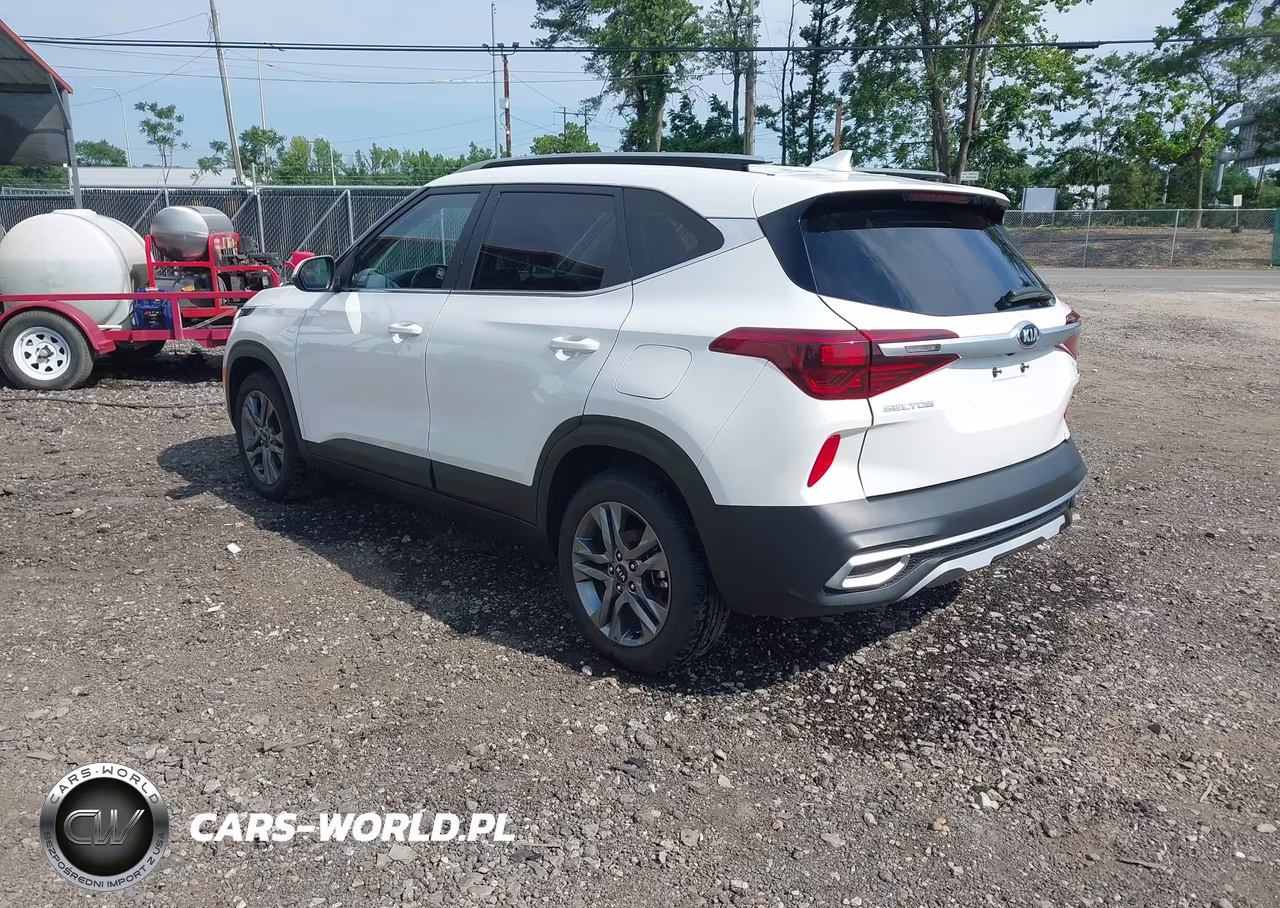 2021 Kia Seltos S VIN:KNDEU2AA9M7060109 - 3