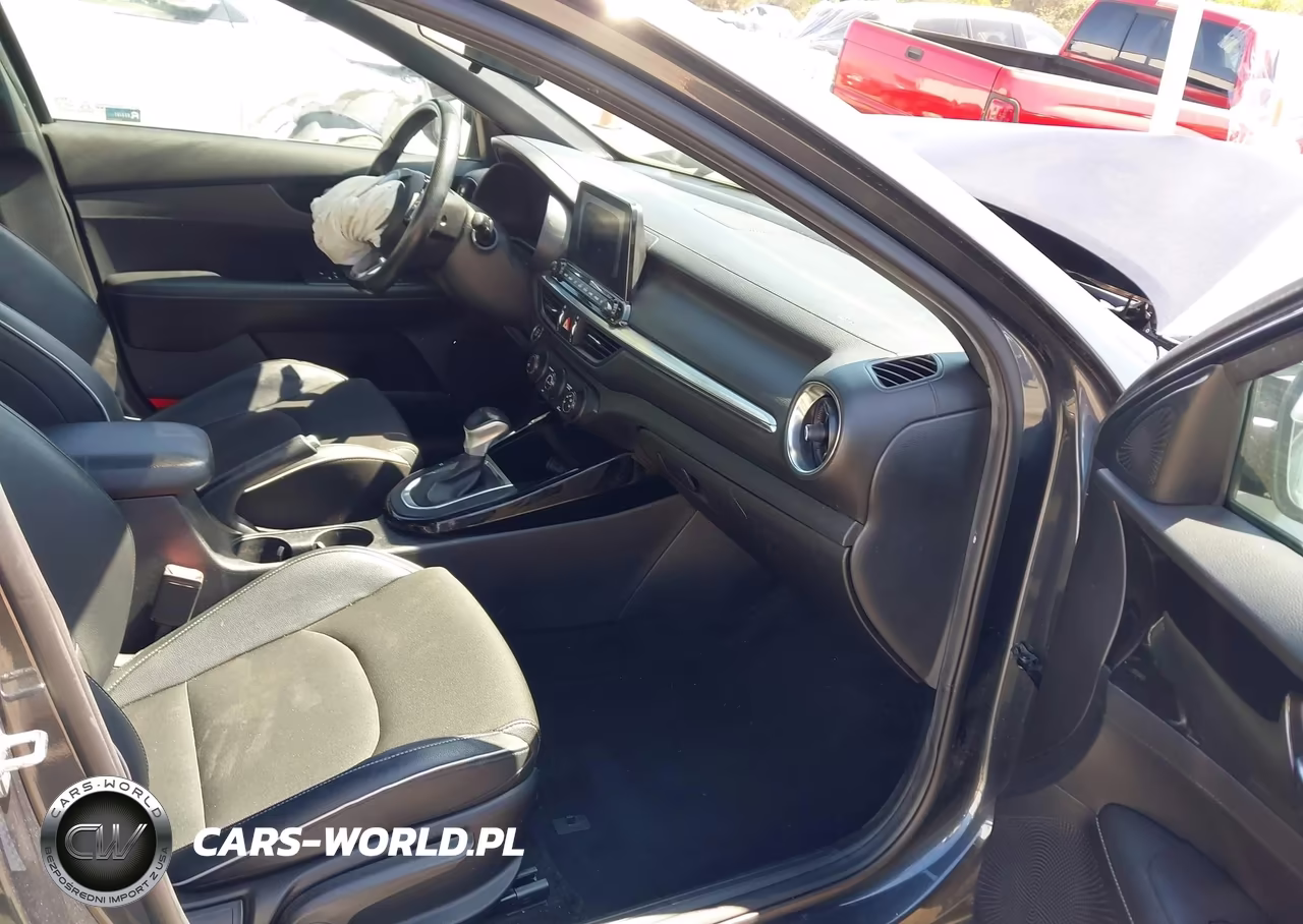 2021 Kia Forte Gt-Line VIN:3KPF34AD2ME322727 - 5