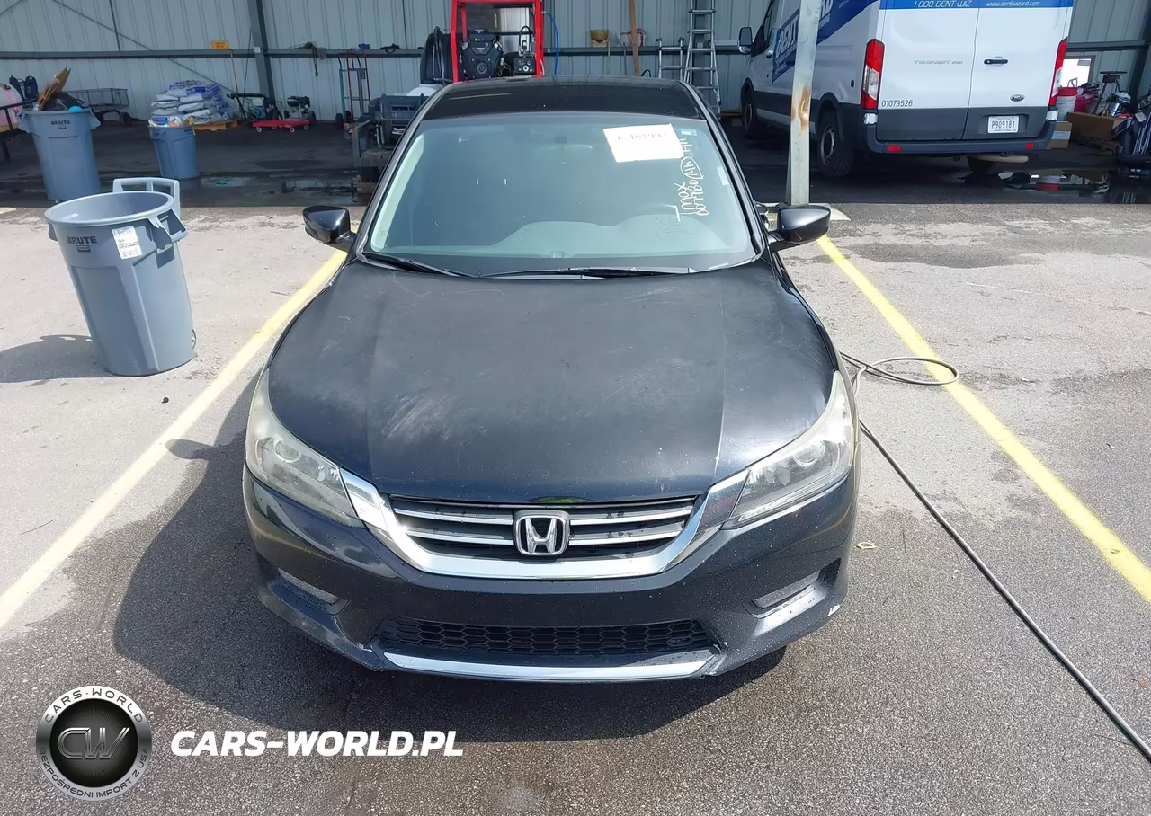 2015 Honda Accord Sport VIN:1HGCR2F50FA007780 - 12