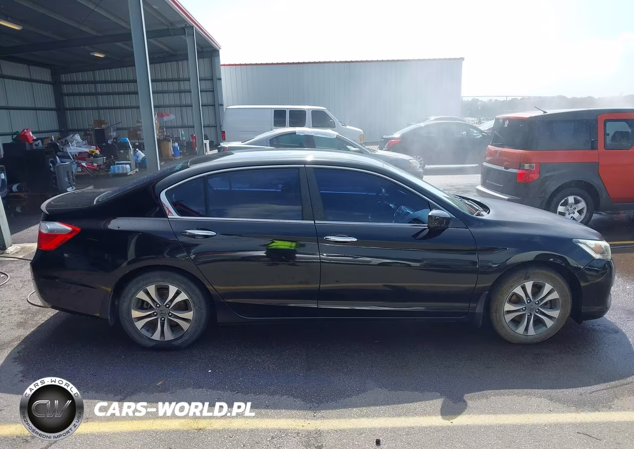 2015 Honda Accord Sport VIN:1HGCR2F50FA007780 - 13