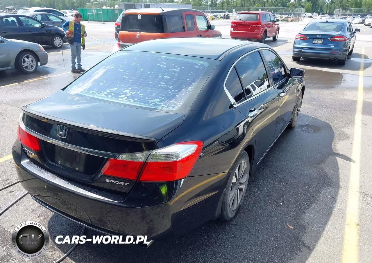 2015 Honda Accord Sport VIN:1HGCR2F50FA007780 - 4