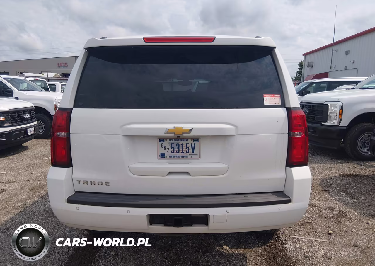 2018 Chevrolet Tahoe Ls VIN:1GNSKAEC6JR368411 - 17