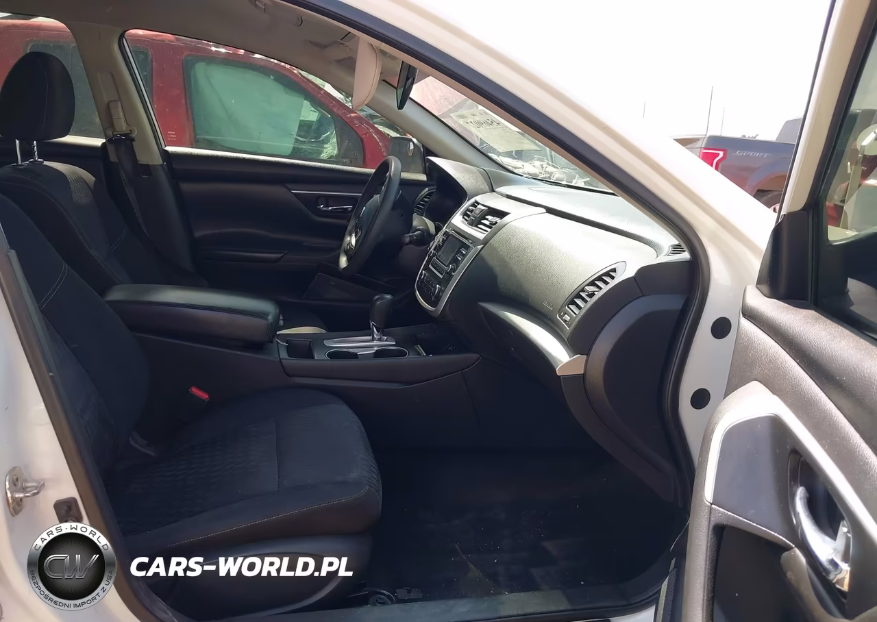 2017 Nissan Altima 2.5 S VIN:1N4AL3AP3HN364460 - 5