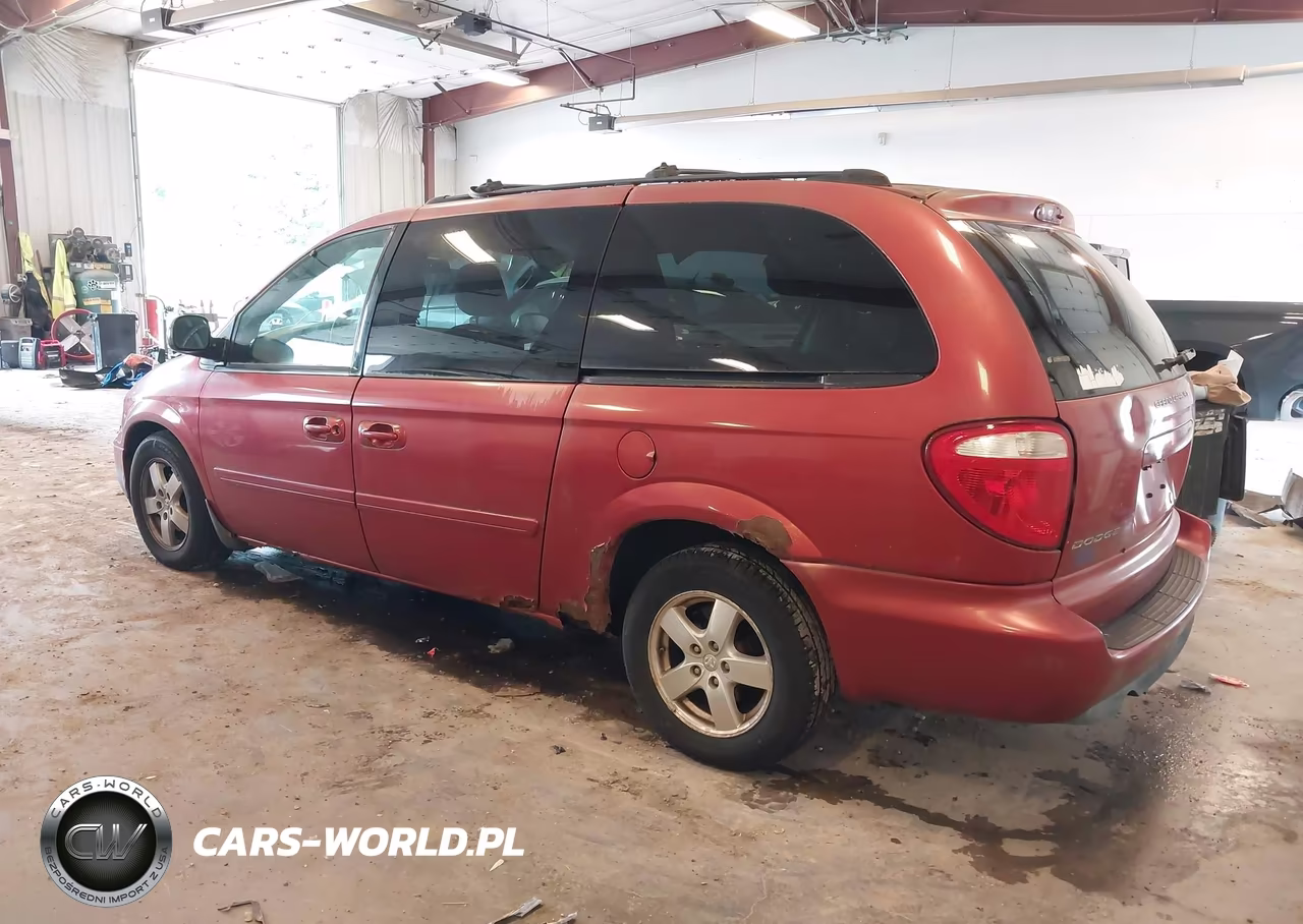 2005 Dodge Caravan Sxt VIN:2D4GP44L45R167595 - 3