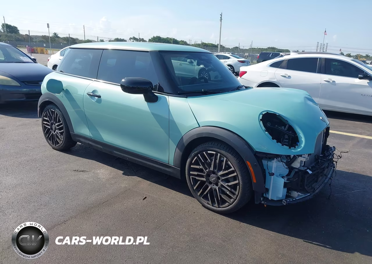 2025 Mini Hardtop Cooper S – zdjęcie 1 z 17