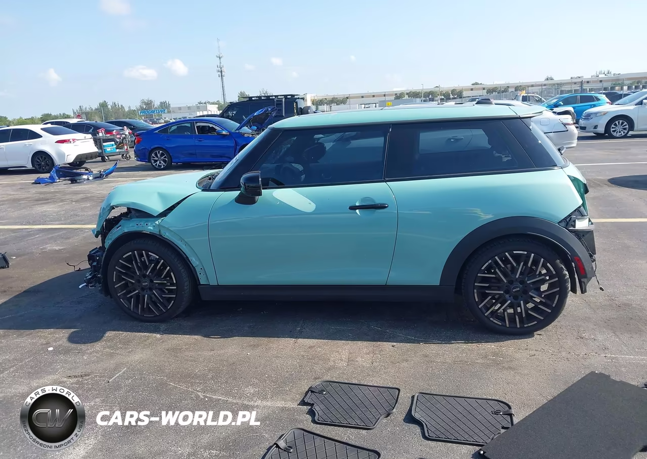 2025 Mini Hardtop Cooper S VIN:WMW23GD02S2W13681 - 15