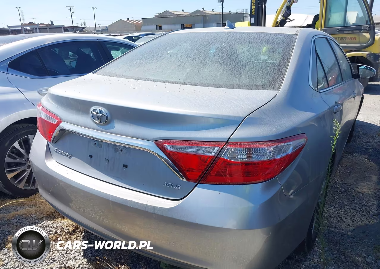 2016 Toyota Camry Xle V6 VIN:4T1BK1FK6GU572867 - 16