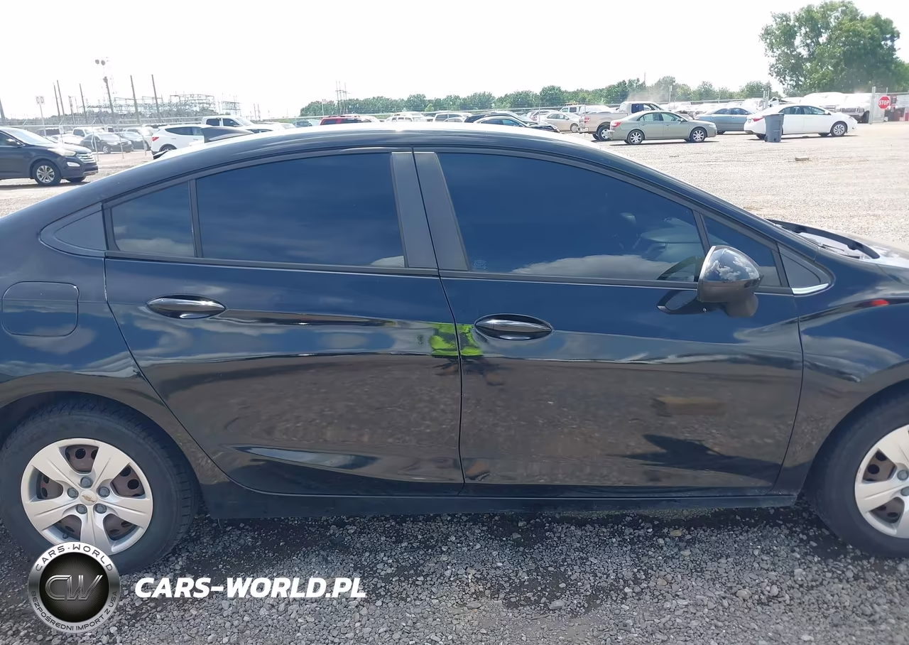 2016 Chevrolet Cruze Ls Auto VIN:1G1BC5SM2G7325983 - 13
