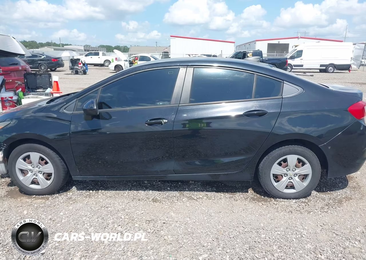 2016 Chevrolet Cruze Ls Auto VIN:1G1BC5SM2G7325983 - 14