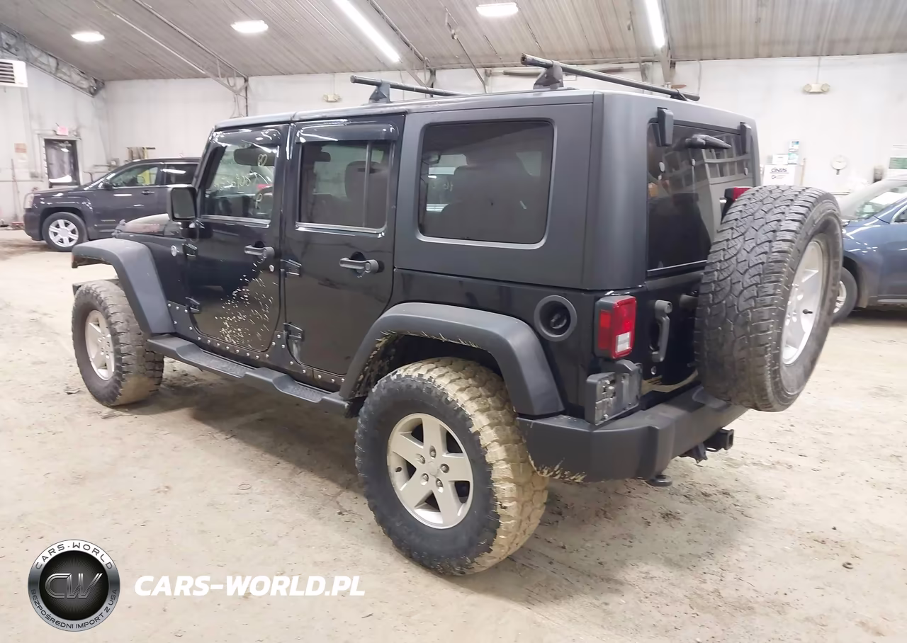 2011 Jeep Wrangler Unlimited Sport VIN:1J4BA3H1XBL627546 - 3