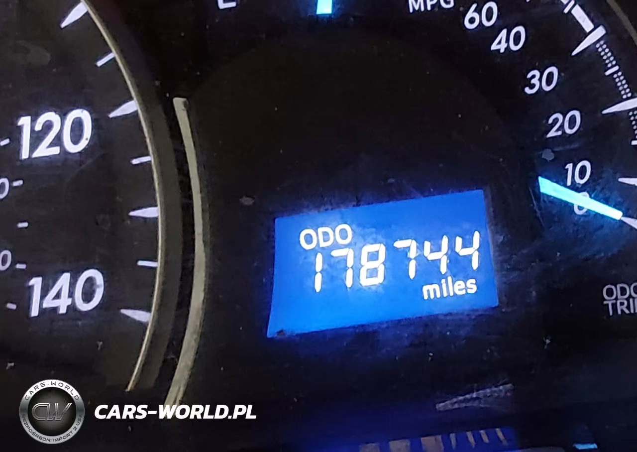 2014 Toyota Camry Le VIN:4T1BF1FK4EU372104 - 16