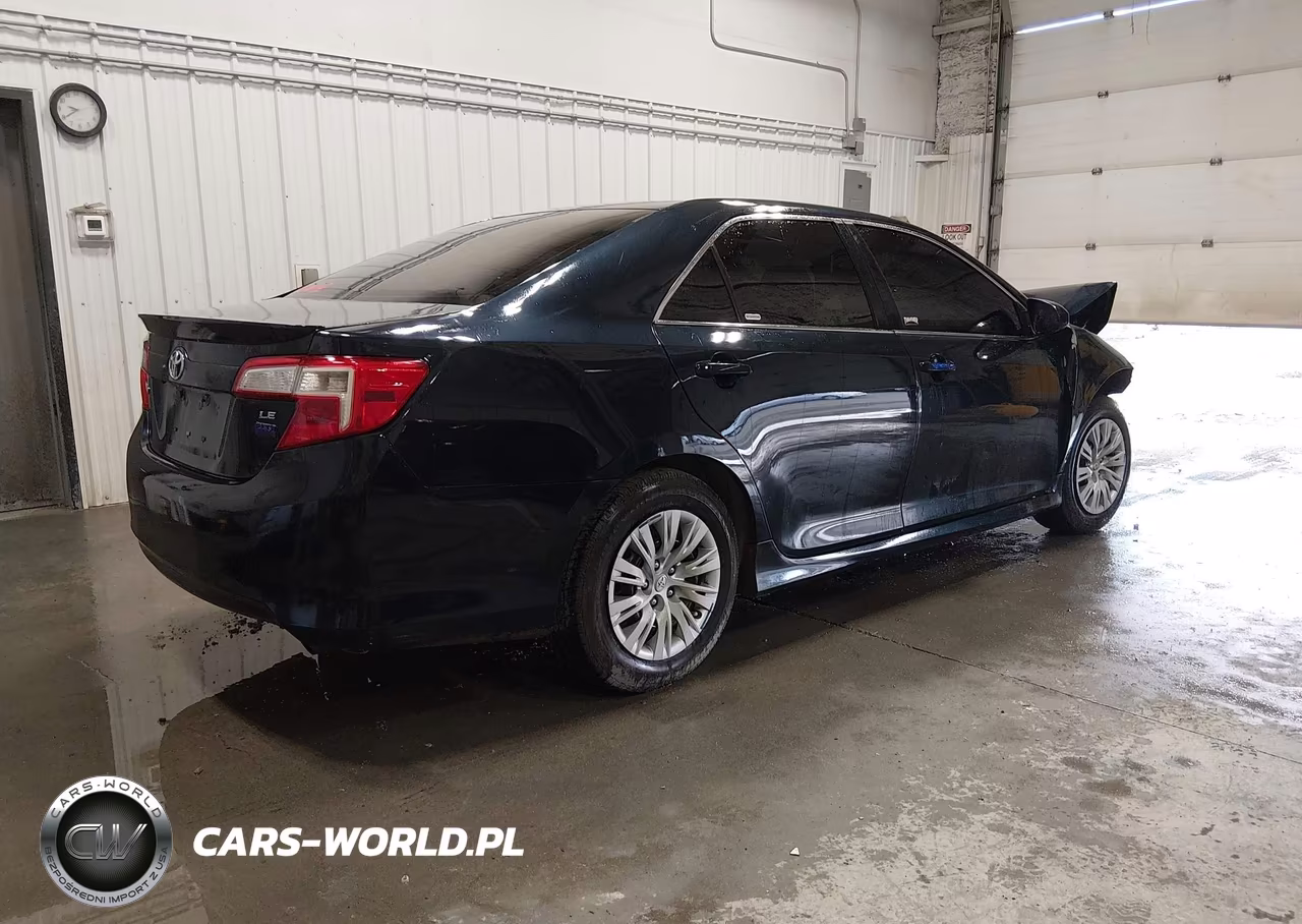 2014 Toyota Camry Le VIN:4T1BF1FK4EU372104 - 4