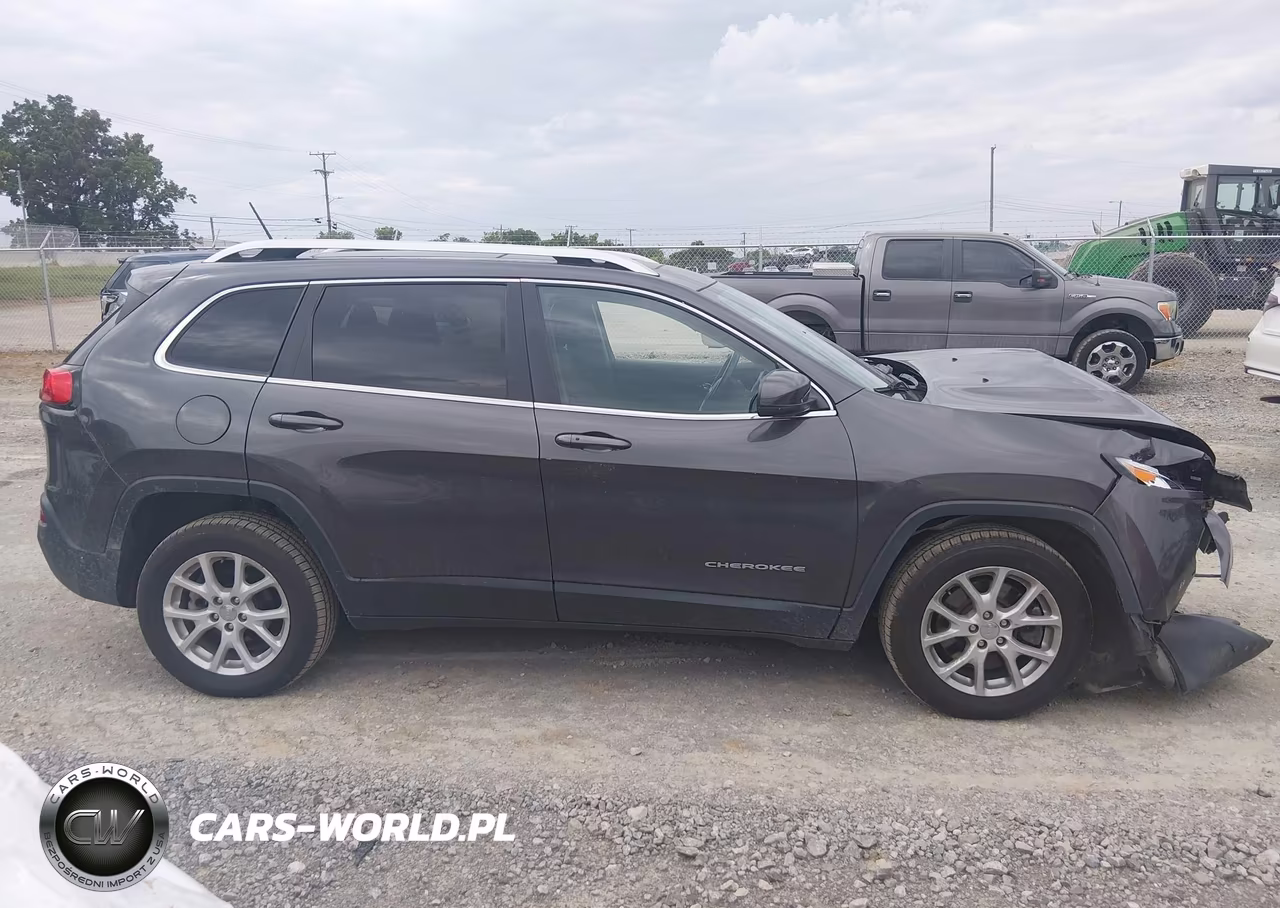 2015 Jeep Cherokee Latitude VIN:1C4PJLCB8FW507874 - 13