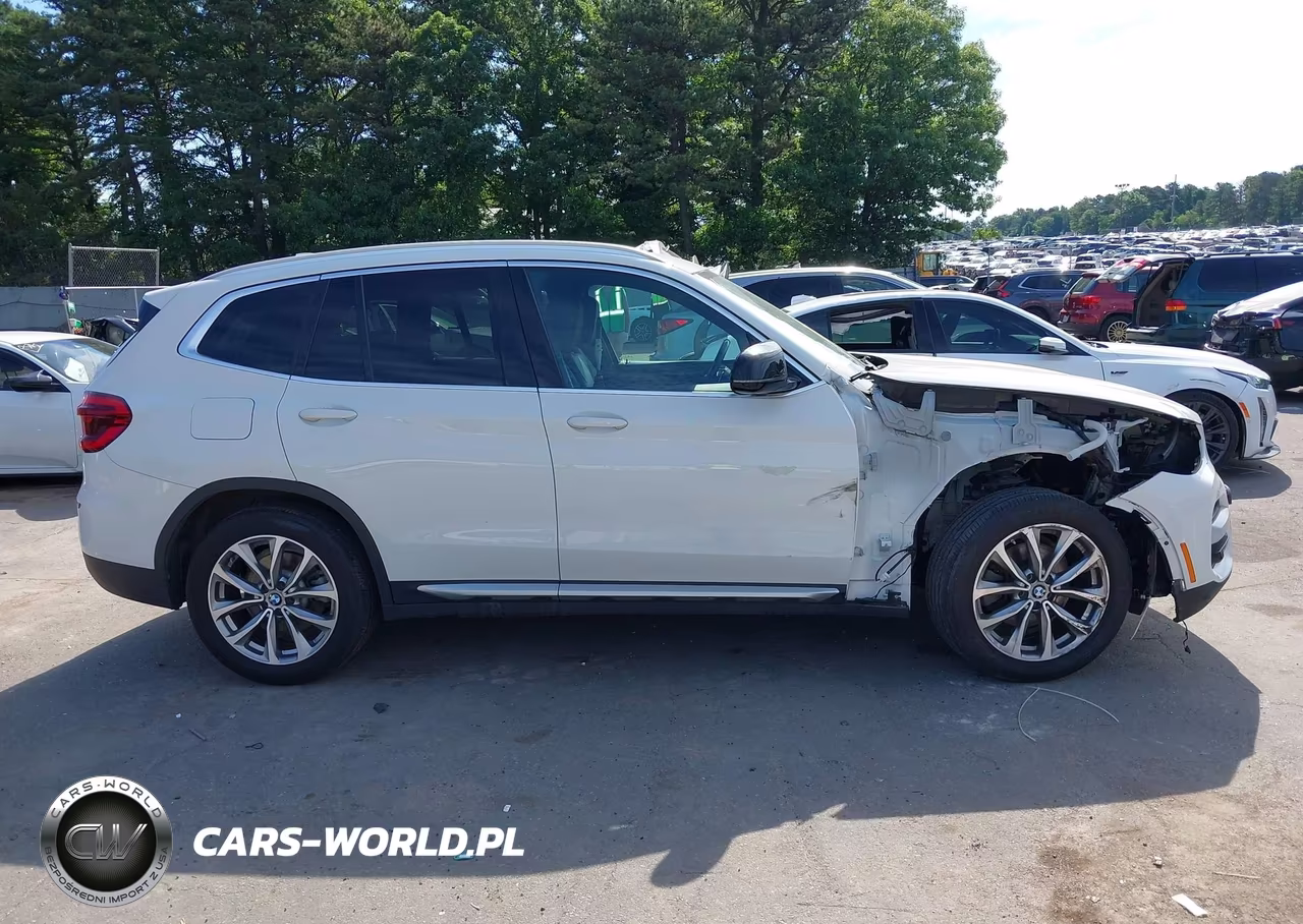 2018 BMW X3 xDrive30I VIN:5UXTR9C57JLD72662 - 14