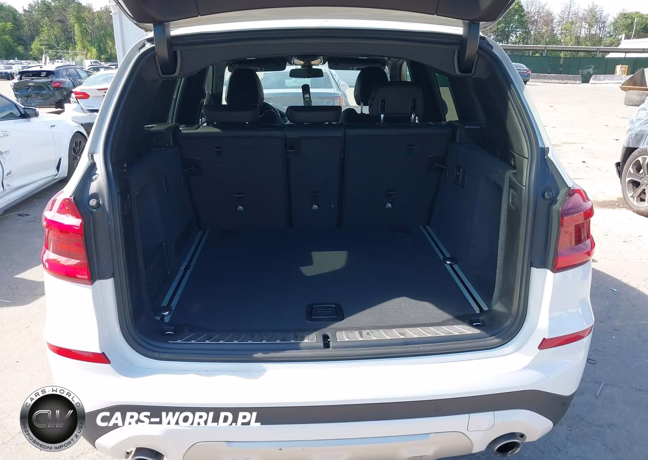 2018 BMW X3 xDrive30I VIN:5UXTR9C57JLD72662 - 19