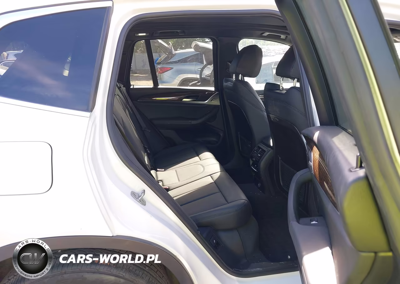 2018 BMW X3 xDrive30I VIN:5UXTR9C57JLD72662 - 8