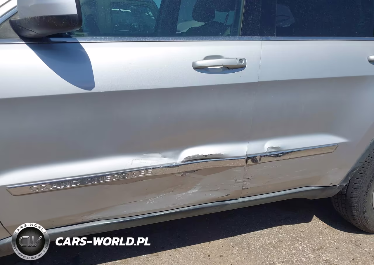 2012 Jeep Grand Cherokee Laredo VIN:1C4RJEAG5CC355164 - 6