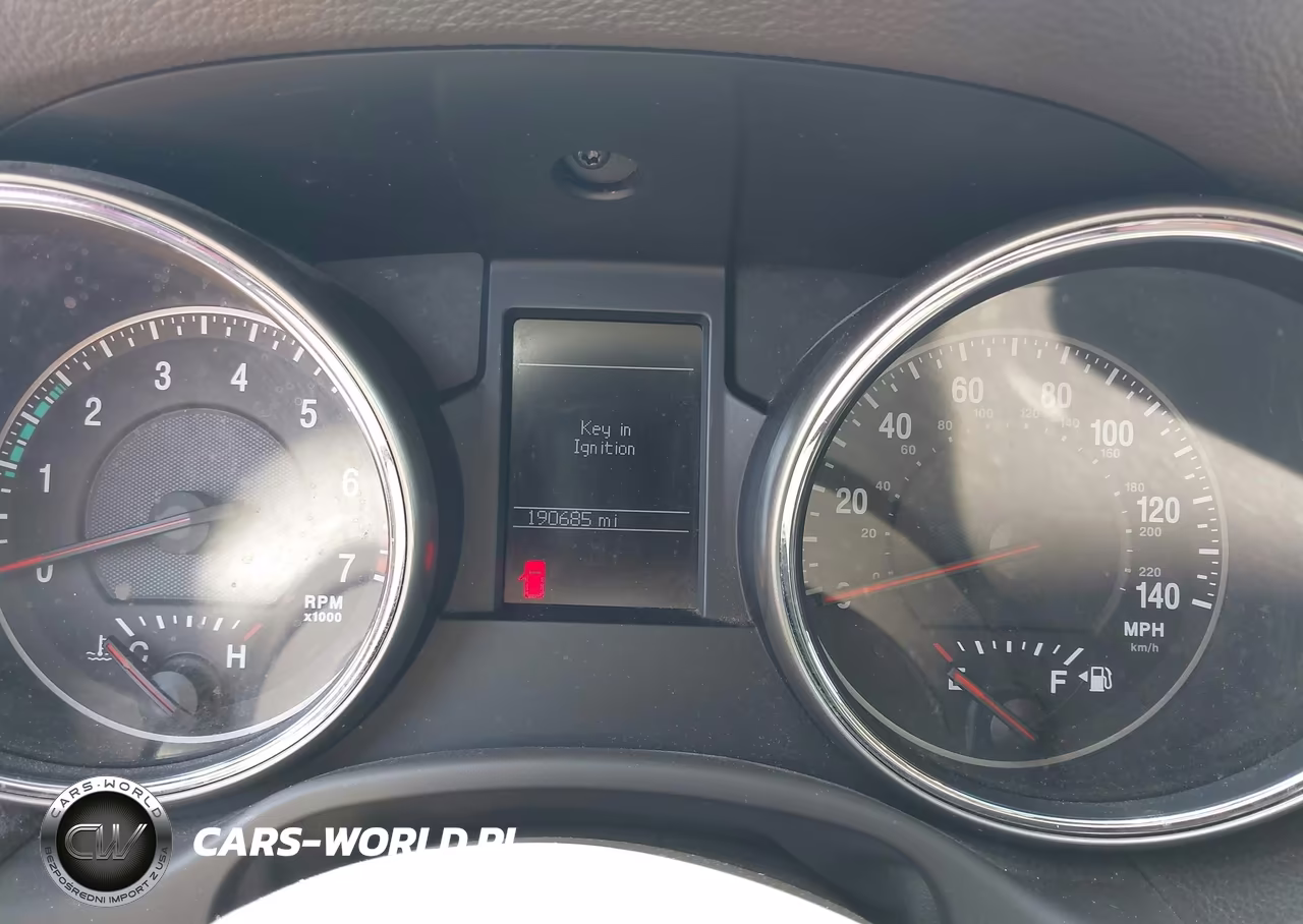 2012 Jeep Grand Cherokee Laredo VIN:1C4RJEAG5CC355164 - 7