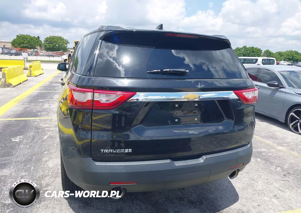 2018 Chevrolet Traverse Ls VIN:1GNERFKW8JJ209232 - 16