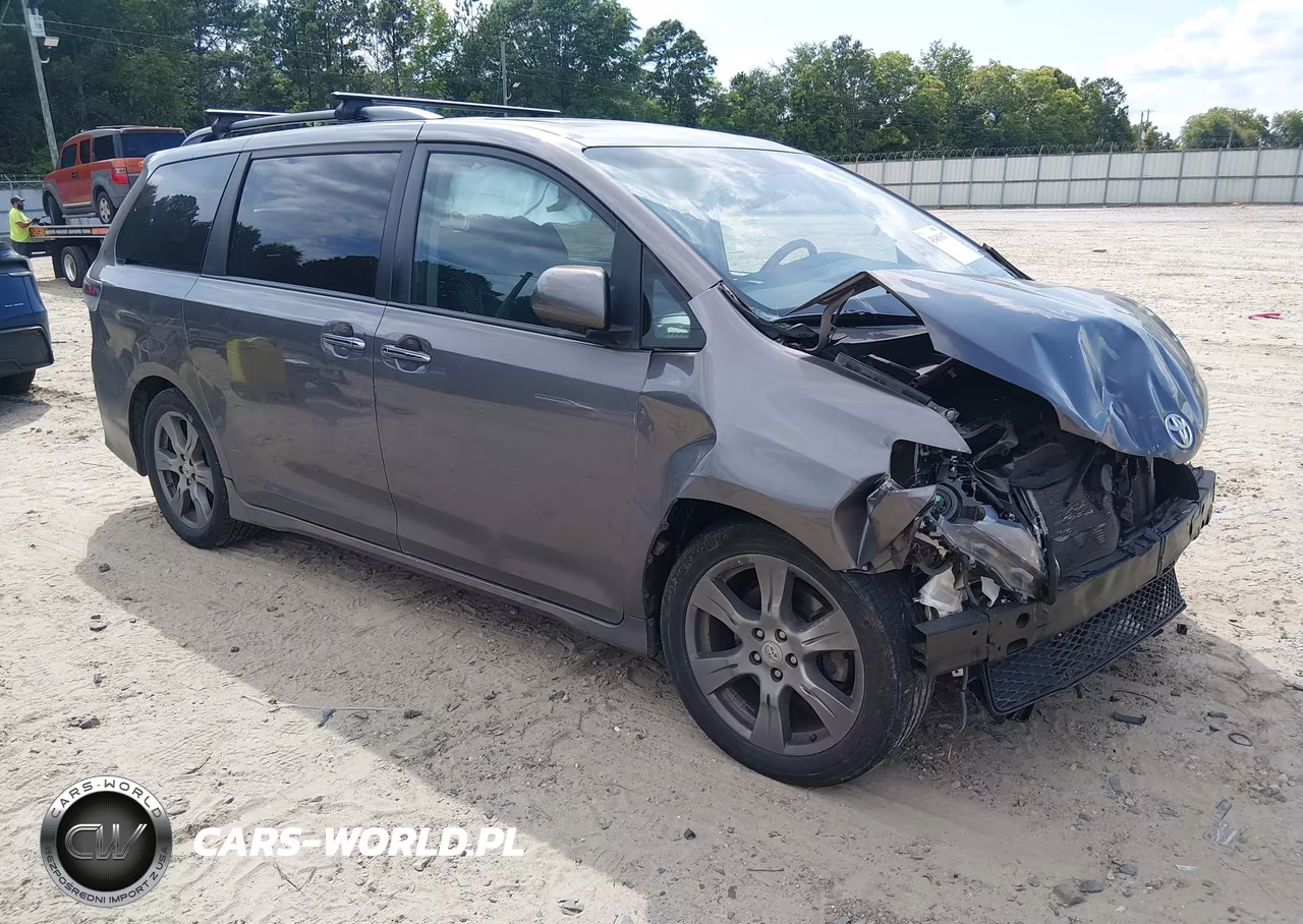2017 Toyota Sienna Se Premium 8 Passenger – zdjęcie 1 z 18