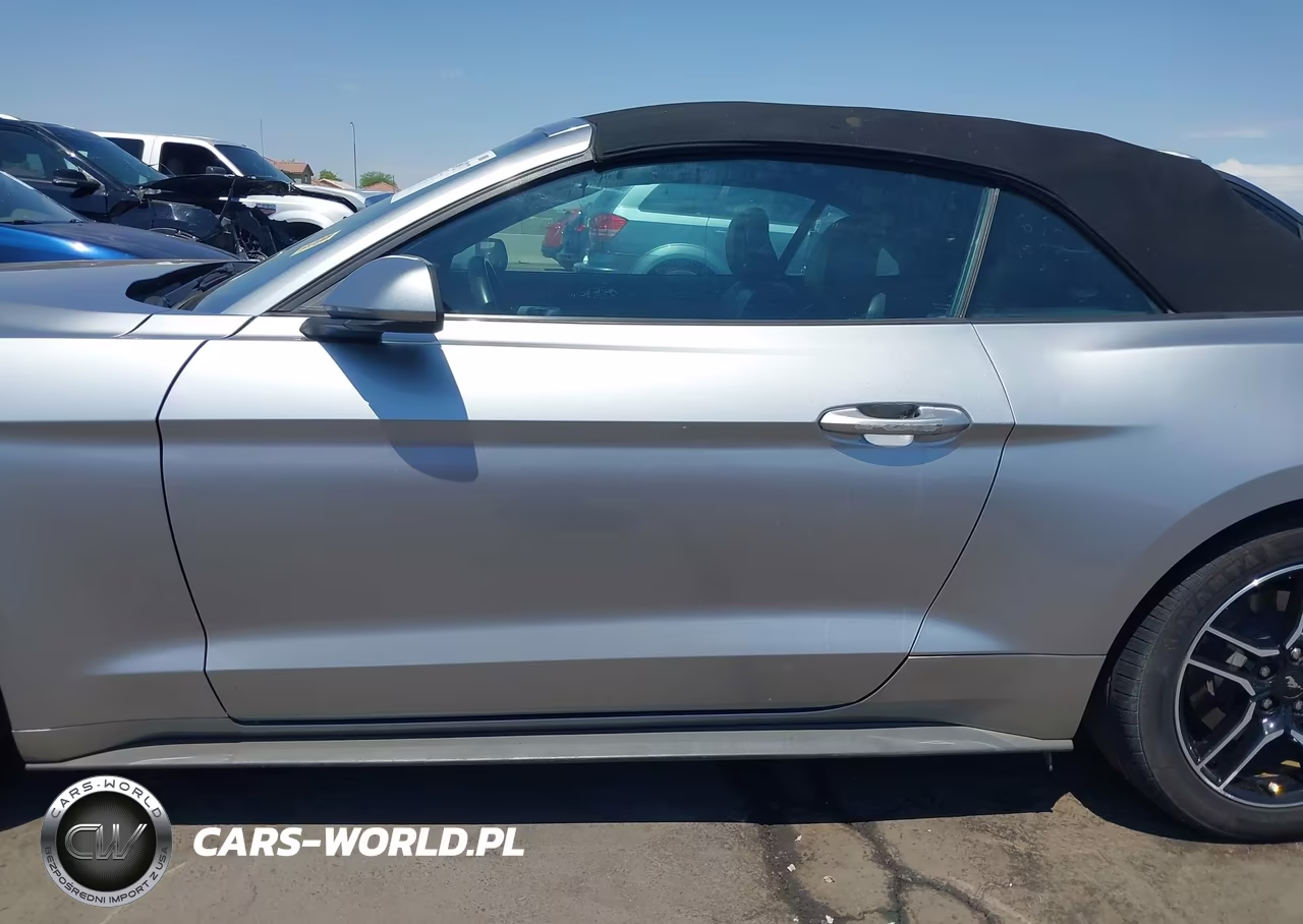 2022 Ford Mustang Ecoboost Premium VIN:1FATP8UH2N5119241 - 13