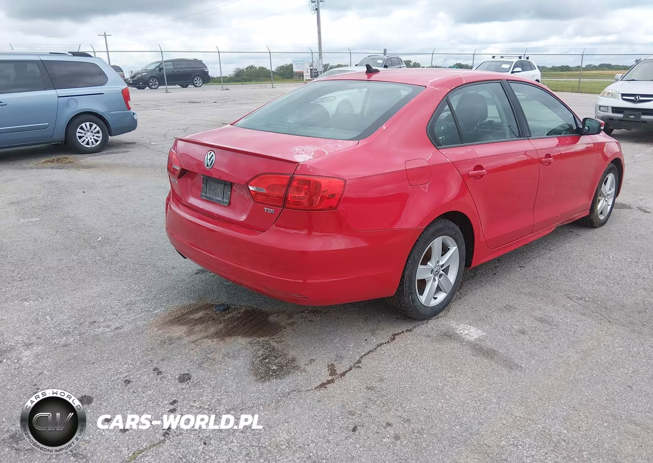 2012 Volkswagen Jetta 2.0L Tdi VIN:3VWLL7AJ6CM323925 - 4