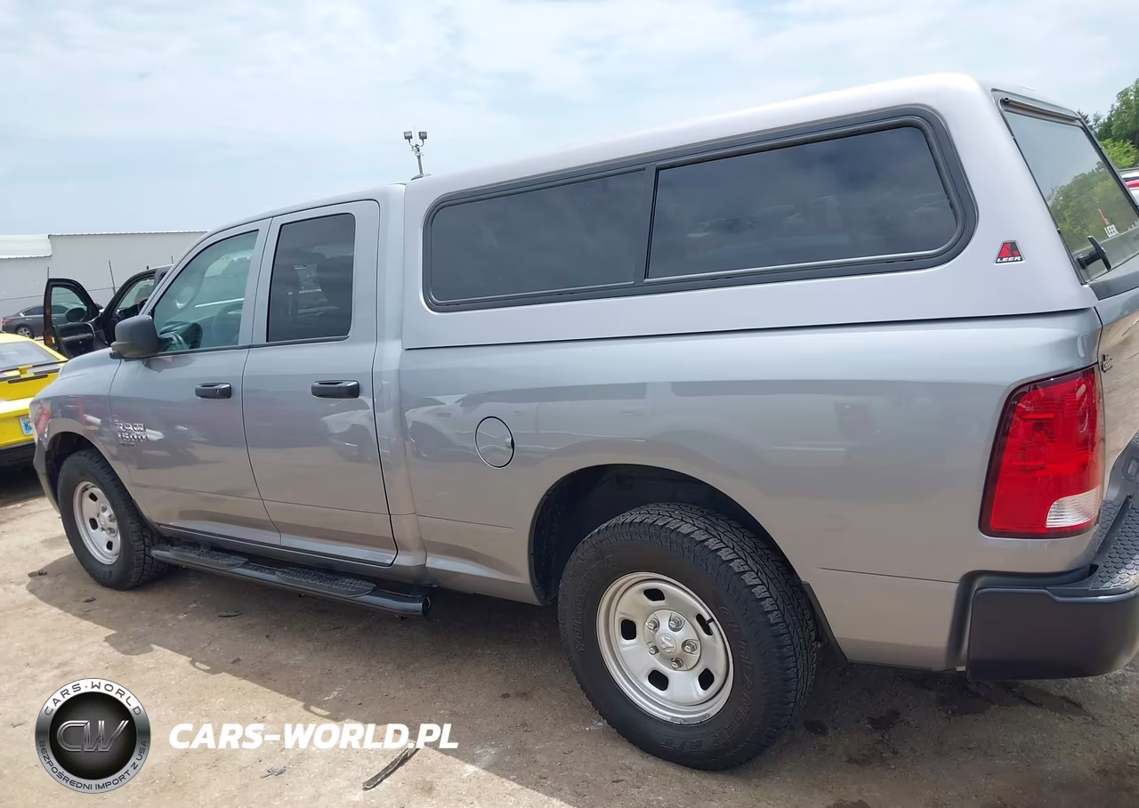 2022 Ram 1500 Classic VIN:1C6RR6FG6NS149343 - 15
