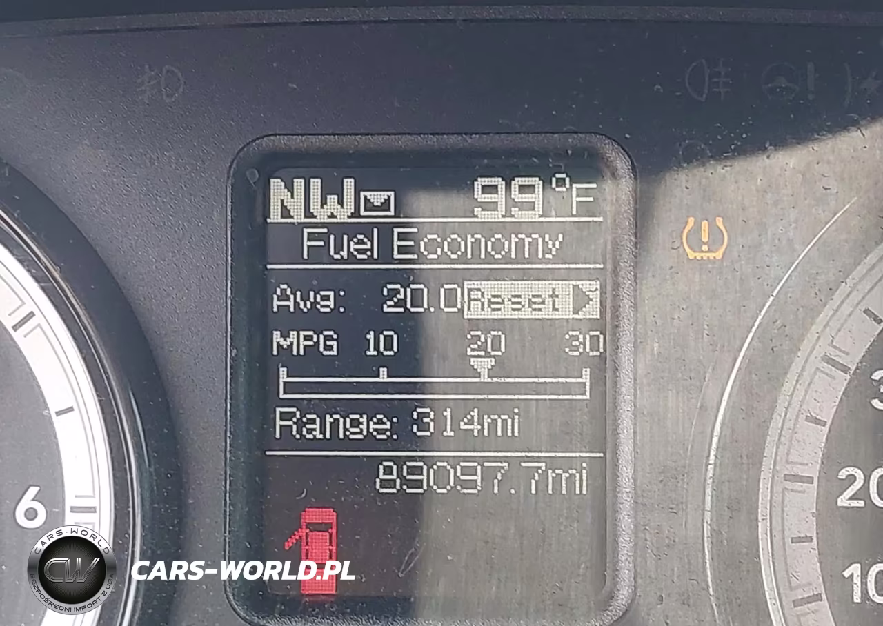 2022 Ram 1500 Classic VIN:1C6RR6FG6NS149343 - 16
