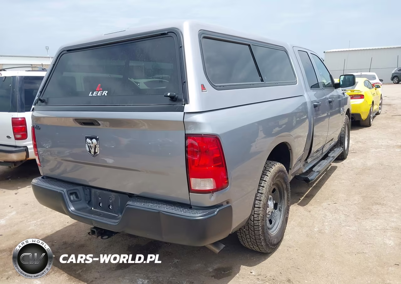 2022 Ram 1500 Classic VIN:1C6RR6FG6NS149343 - 4
