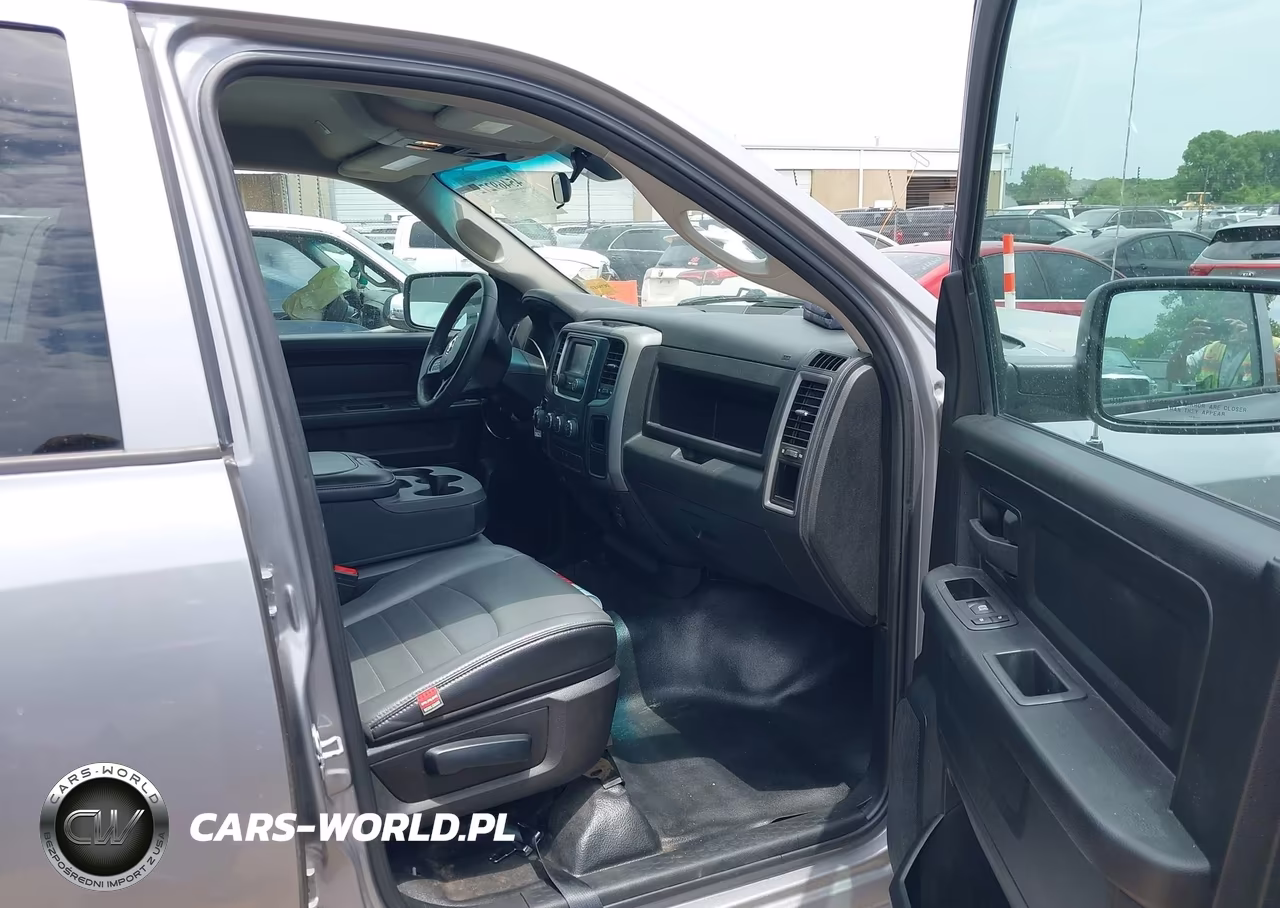 2022 Ram 1500 Classic VIN:1C6RR6FG6NS149343 - 5