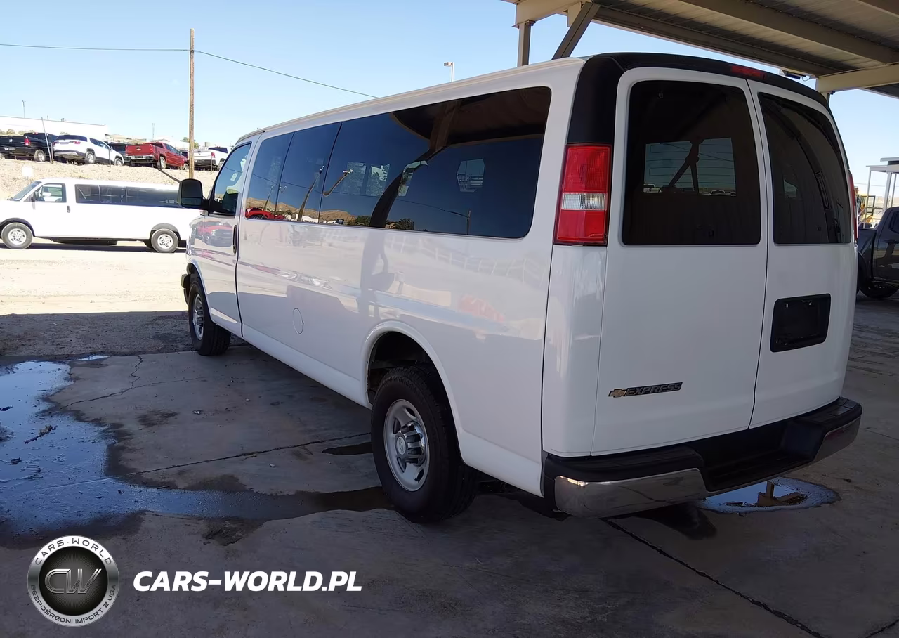 2017 Chevrolet Express 3500 Lt VIN:1GAZGPFG4H1267155 - 3