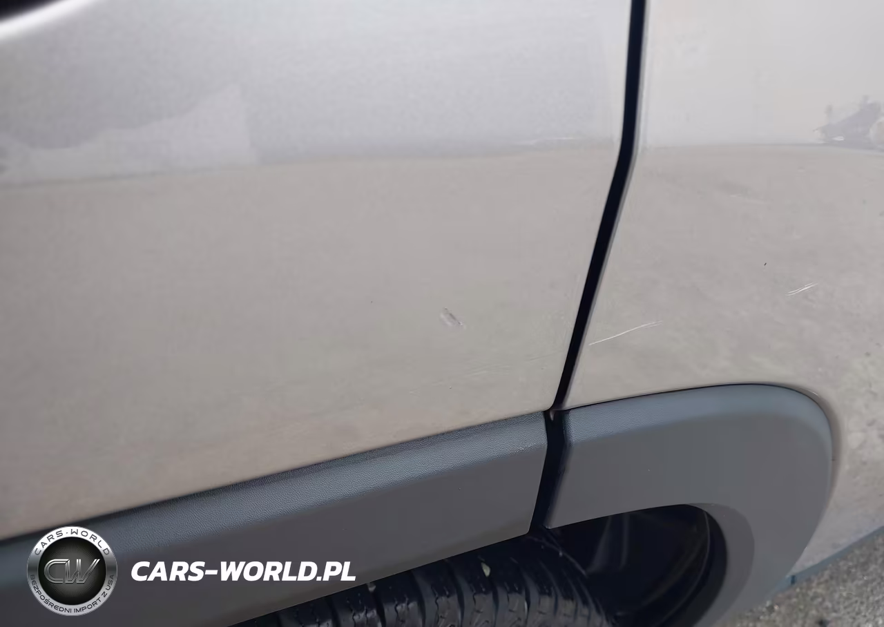 2018 Jeep Cherokee Latitude 4X4 VIN:1C4PJMCB7JD580986 - 15
