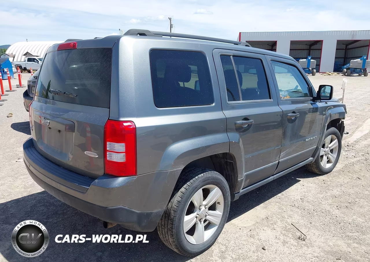 2012 Jeep Patriot Latitude VIN:1C4NJRFB9CD683605 - 4