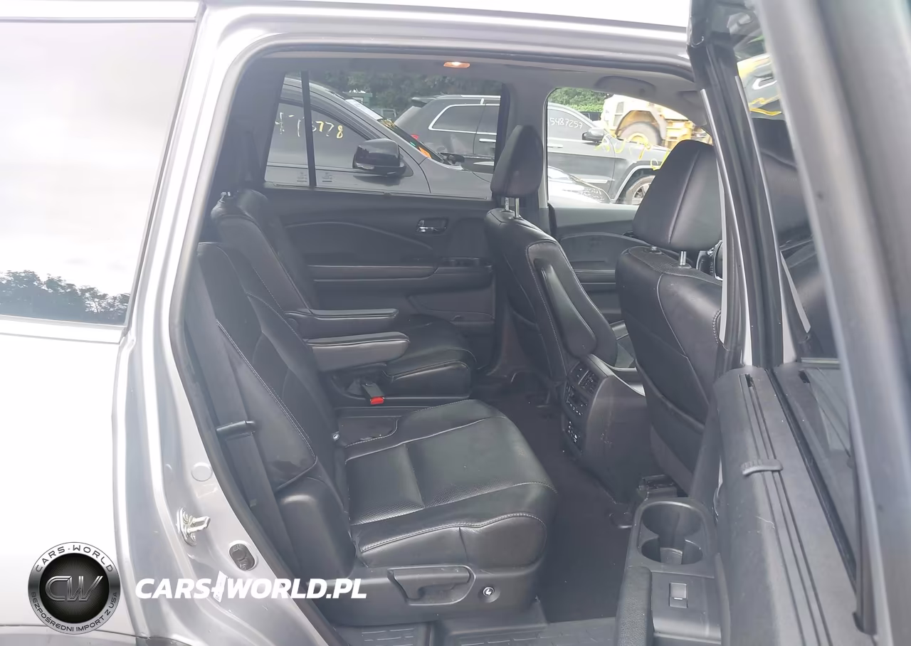 2016 Honda Pilot Elite VIN:5FNYF6H03GB087770 - 8