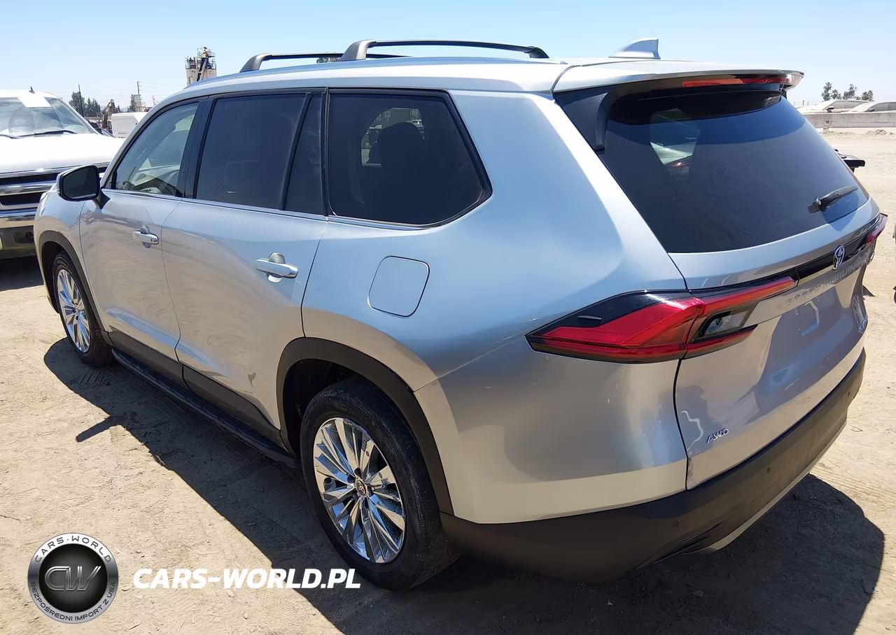 2024 Toyota Grand Highlander Platinum VIN:5TDAAAB59RS037851 - 3
