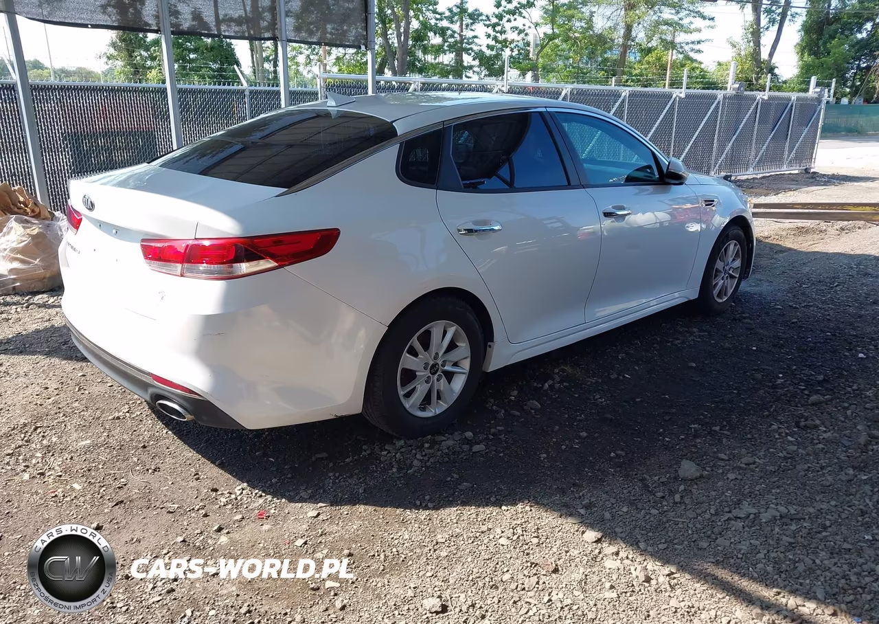 2017 Kia Optima Lx VIN:5XXGT4L36HG160784 - 4