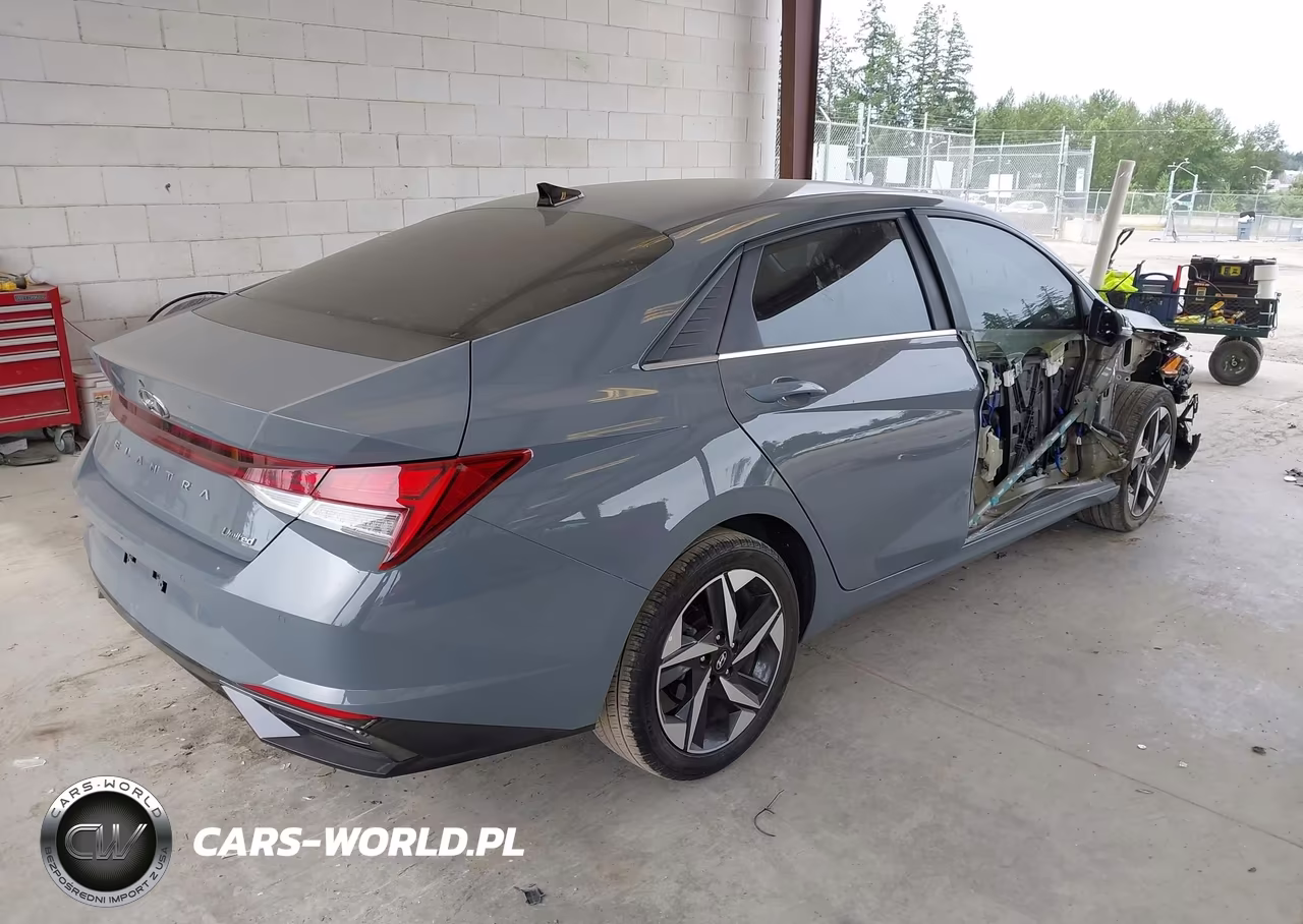2021 Hyundai Elantra Limited VIN:KMHLP4AG0MU152124 - 4
