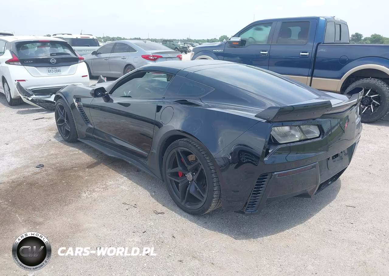2015 Chevrolet Corvette Z06 VIN:1G1YR2D67F5605477 - 3